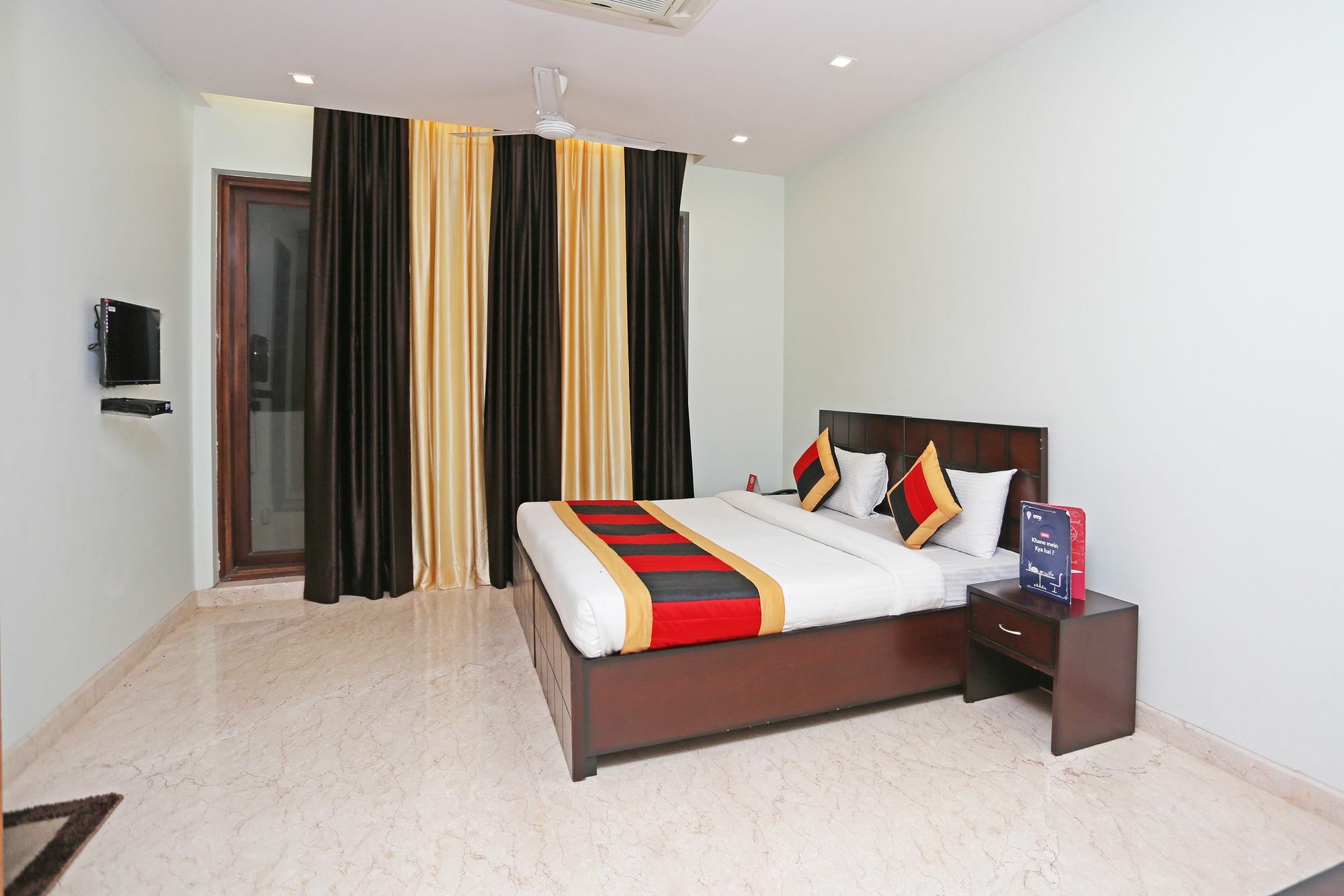 Oyo 9664 Sector 48 Hotel Gurgaon Exterior photo